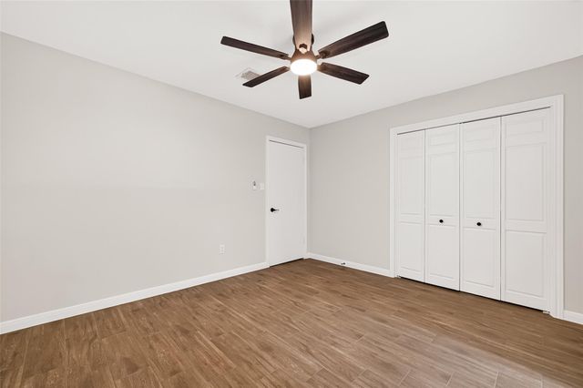 247 Castlewood Drive, Spring, TX 77386