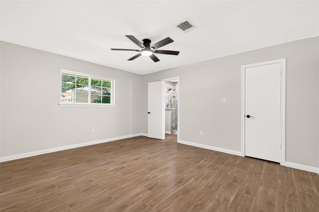 247 Castlewood Drive, Spring, TX 77386