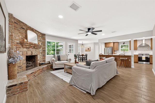 247 Castlewood Drive, Spring, TX 77386