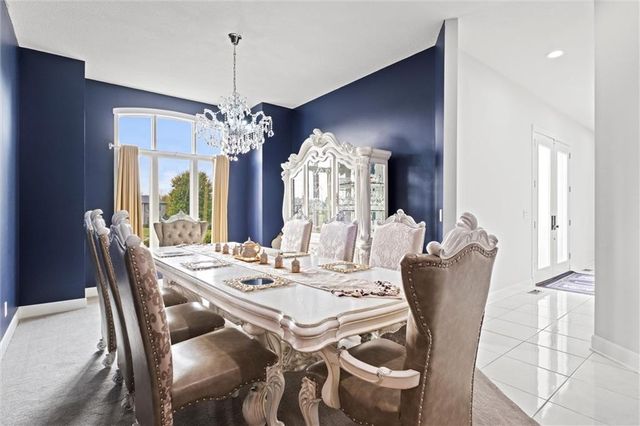 10705 Wildflower Drive, Lee's Summit, MO 64086