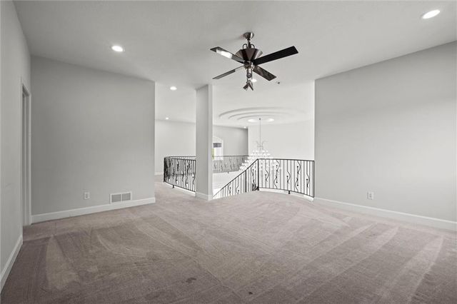 10705 Wildflower Drive, Lee's Summit, MO 64086