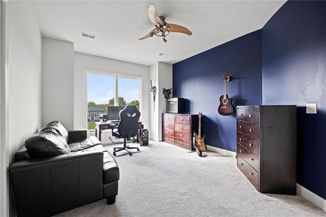 10705 Wildflower Drive, Lee's Summit, MO 64086