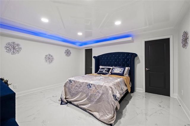 10705 Wildflower Drive, Lee's Summit, MO 64086