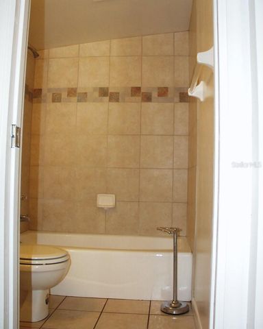 621 NW 36TH DRIVE, Gainesville, FL 32607