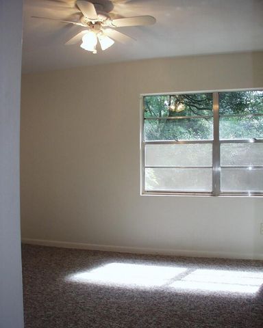621 NW 36TH DRIVE, Gainesville, FL 32607