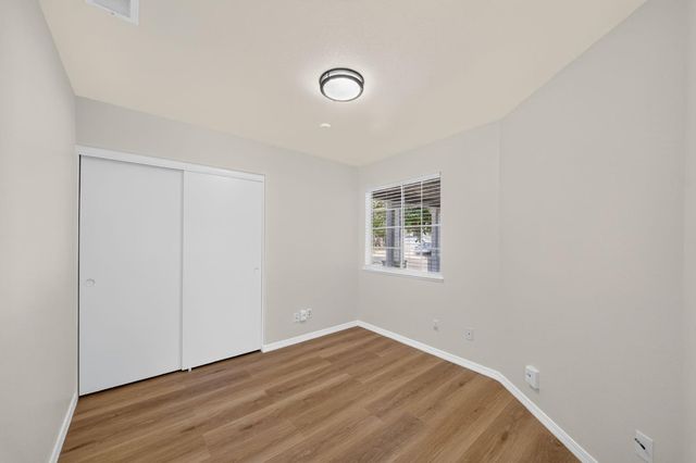 5529 W Norwich Ave, Fresno, CA 93722