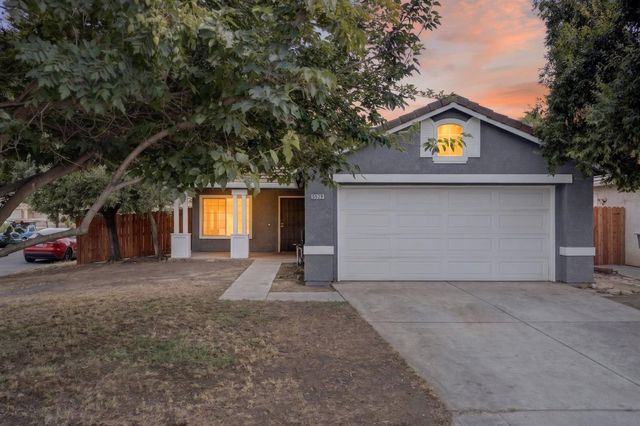 5529 W Norwich Ave, Fresno, CA 93722