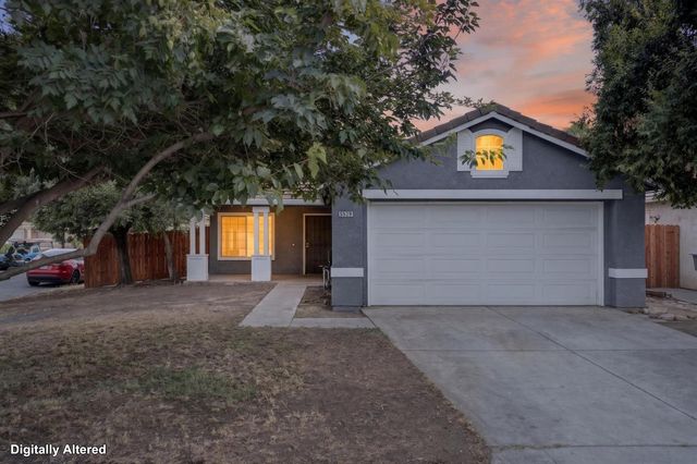 5529 W Norwich Ave, Fresno, CA 93722