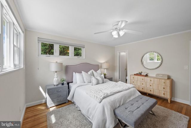 8404 FARRELL DR, Chevy Chase, MD 20815