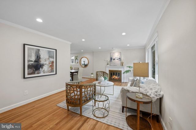 8404 FARRELL DR, Chevy Chase, MD 20815