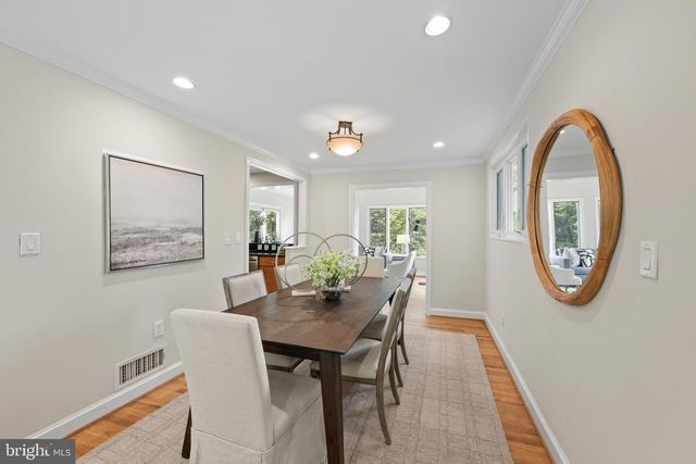 8404 FARRELL DR, Chevy Chase, MD 20815