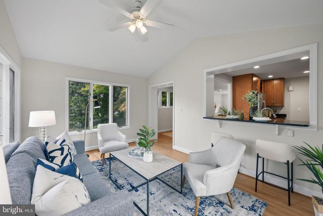 8404 FARRELL DR, Chevy Chase, MD 20815