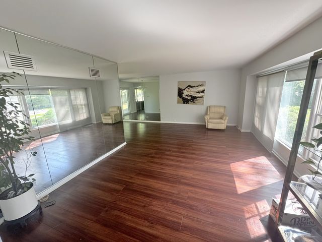 1935 Birch Road, Northbrook, IL 60062