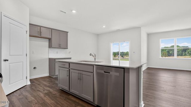 24 Tuscarora Drive, Fuquay Varina, NC 27526