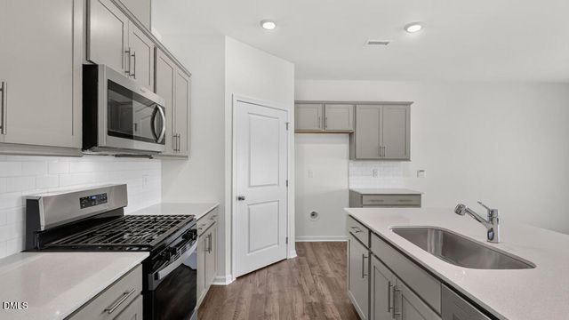 24 Tuscarora Drive, Fuquay Varina, NC 27526