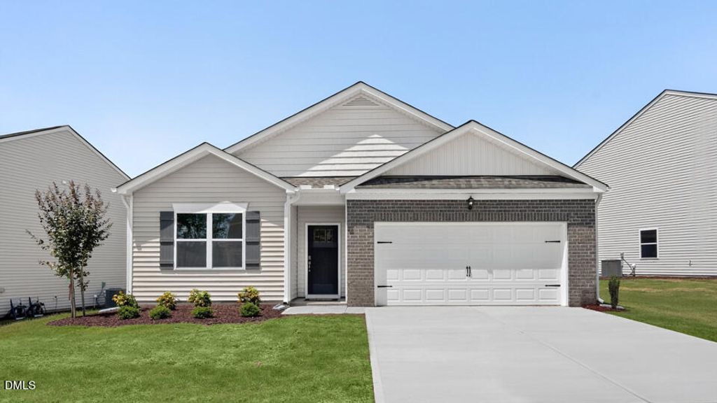 24 Tuscarora Drive, Fuquay Varina, NC 27526