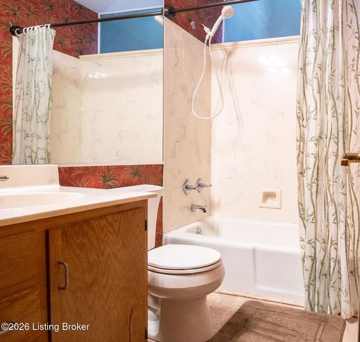 614 Ledgeview Park Dr, Louisville, KY 40206