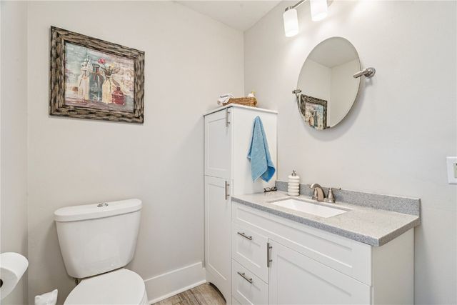 209 5th Ave NW, Mt Vernon, IA 52314