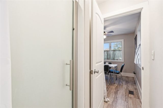 209 5th Ave NW, Mt Vernon, IA 52314