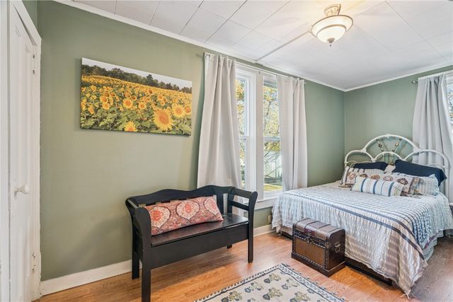 209 5th Ave NW, Mt Vernon, IA 52314