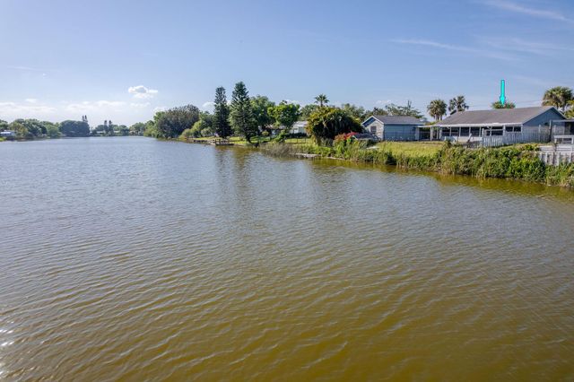 2360 SE 27th Street, Okeechobee, FL 34974