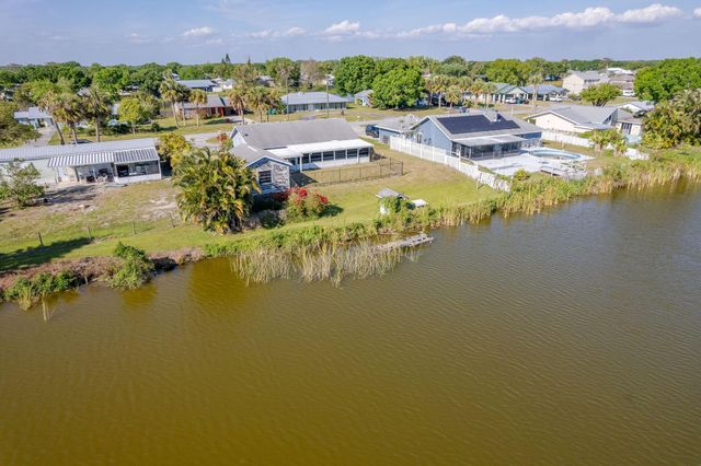 2360 SE 27th Street, Okeechobee, FL 34974
