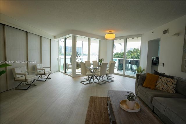 3370 Hidden Bay Dr 213, Aventura, FL 33180