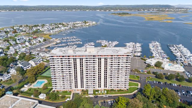 1 Channel Drive 313, Monmouth Beach, NJ 07750