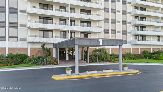 1 Channel Drive 313, Monmouth Beach, NJ 07750