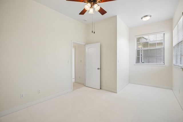 15319 Glen Heather DR 903, Lakeway, TX 78734