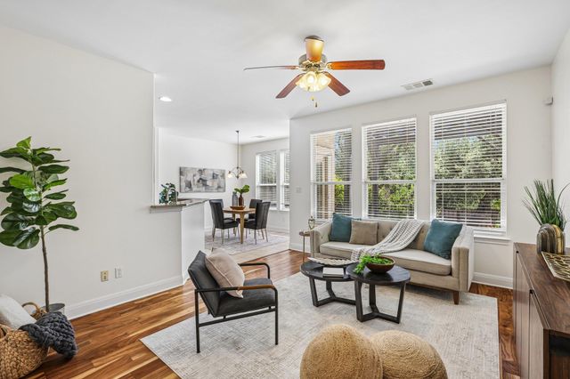 15319 Glen Heather DR 903, Lakeway, TX 78734