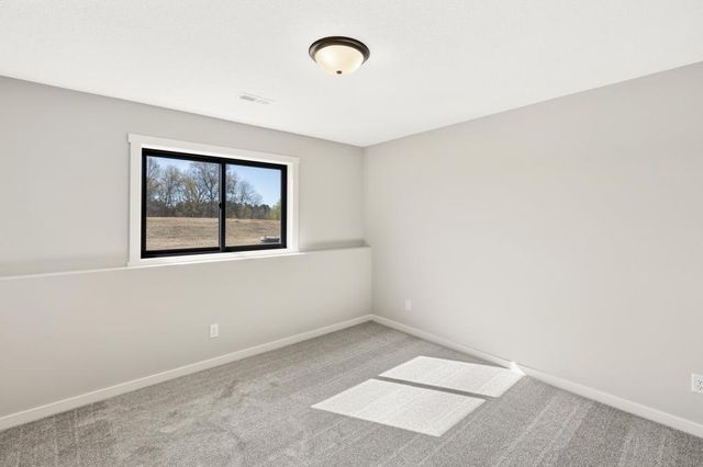 12901 295th Avenue NW, Princeton, MN 55371
