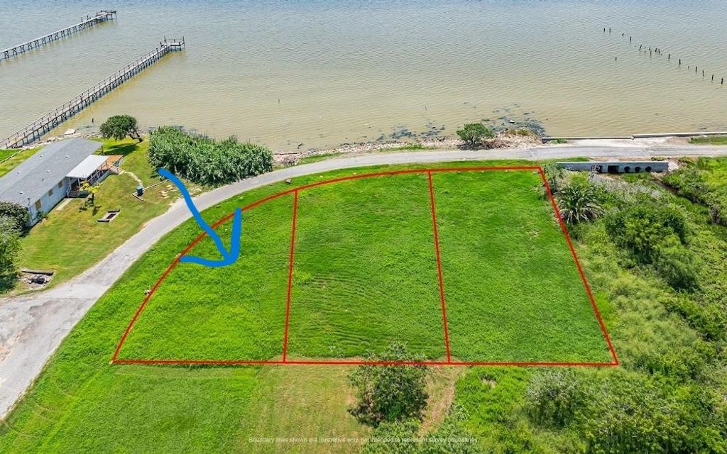 631 Copano Dr, Bayside, TX 78340 — exterior