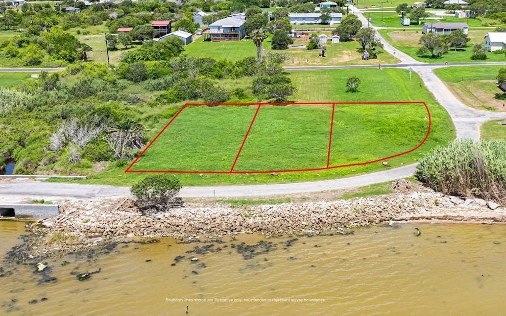 631 Copano Dr, Bayside, TX 78340 — photo 5