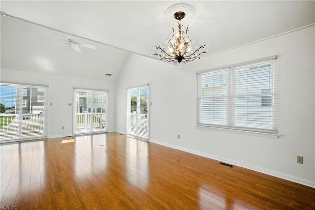 701 Vanderbilt Ave AVE, Virginia Beach, VA 23451