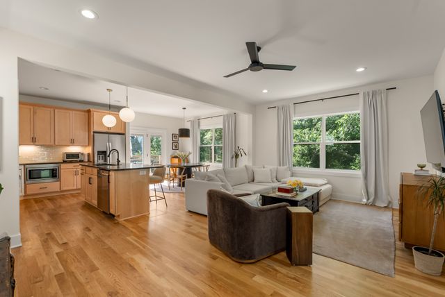814 Roy St, Nashville, TN 37207
