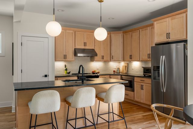 814 Roy St, Nashville, TN 37207