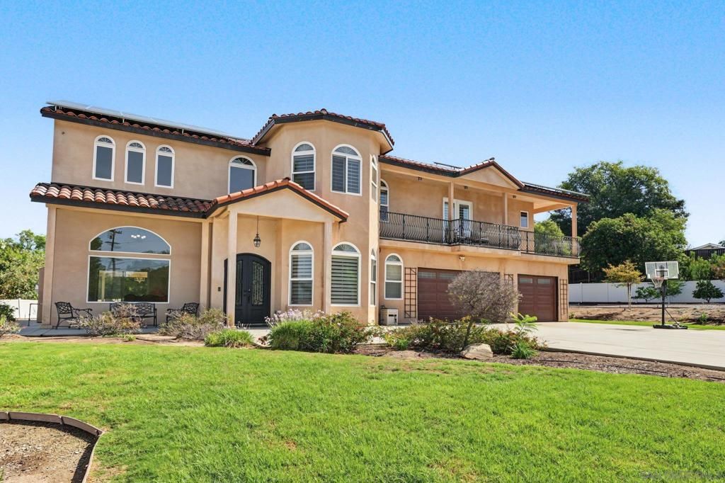 1946 Garrison, El Cajon, CA 92019 — exterior