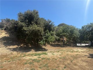 3511 Beverly Glen Boulevard, Sherman Oaks, CA 91423