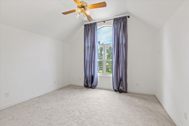 221 Hunters Circle, Longview, TX 75605