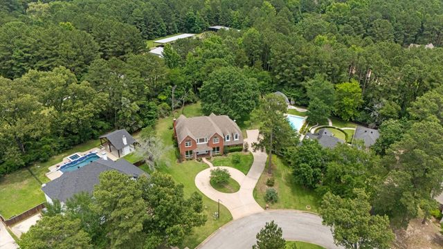 221 Hunters Circle, Longview, TX 75605