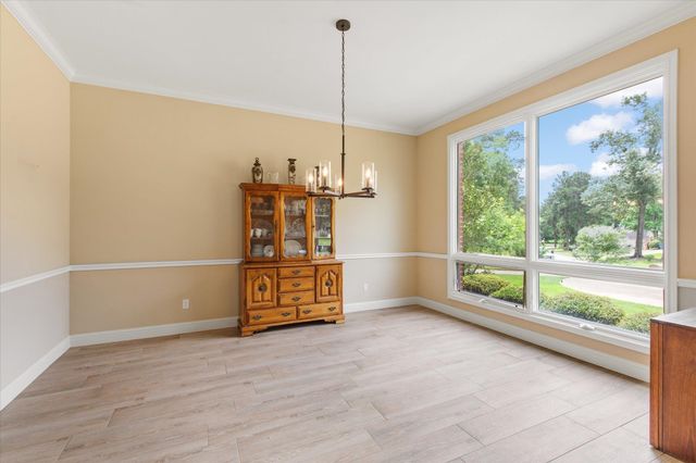 221 Hunters Circle, Longview, TX 75605