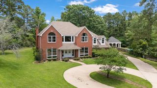 221 Hunters Circle, Longview, TX 75605