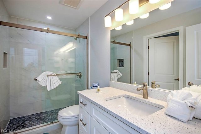 827 E Gulf DR E4, Sanibel, FL 33957