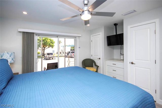 827 E Gulf DR E4, Sanibel, FL 33957