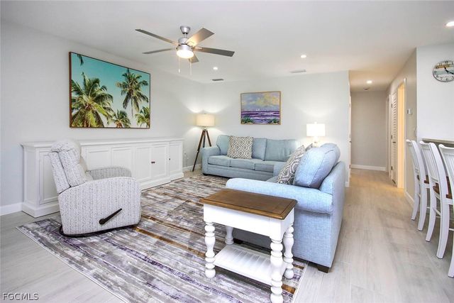 827 E Gulf DR E4, Sanibel, FL 33957