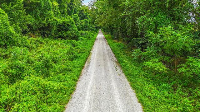 9131 W TERRAPIN HILLS RD, Columbia, MO 65203