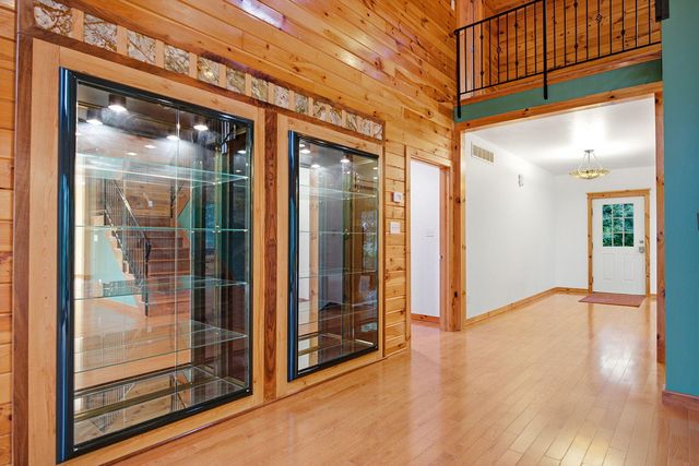 9131 W TERRAPIN HILLS RD, Columbia, MO 65203