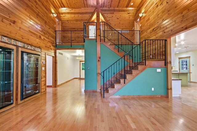 9131 W TERRAPIN HILLS RD, Columbia, MO 65203