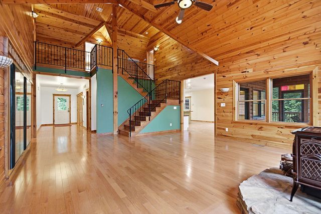 9131 W TERRAPIN HILLS RD, Columbia, MO 65203
